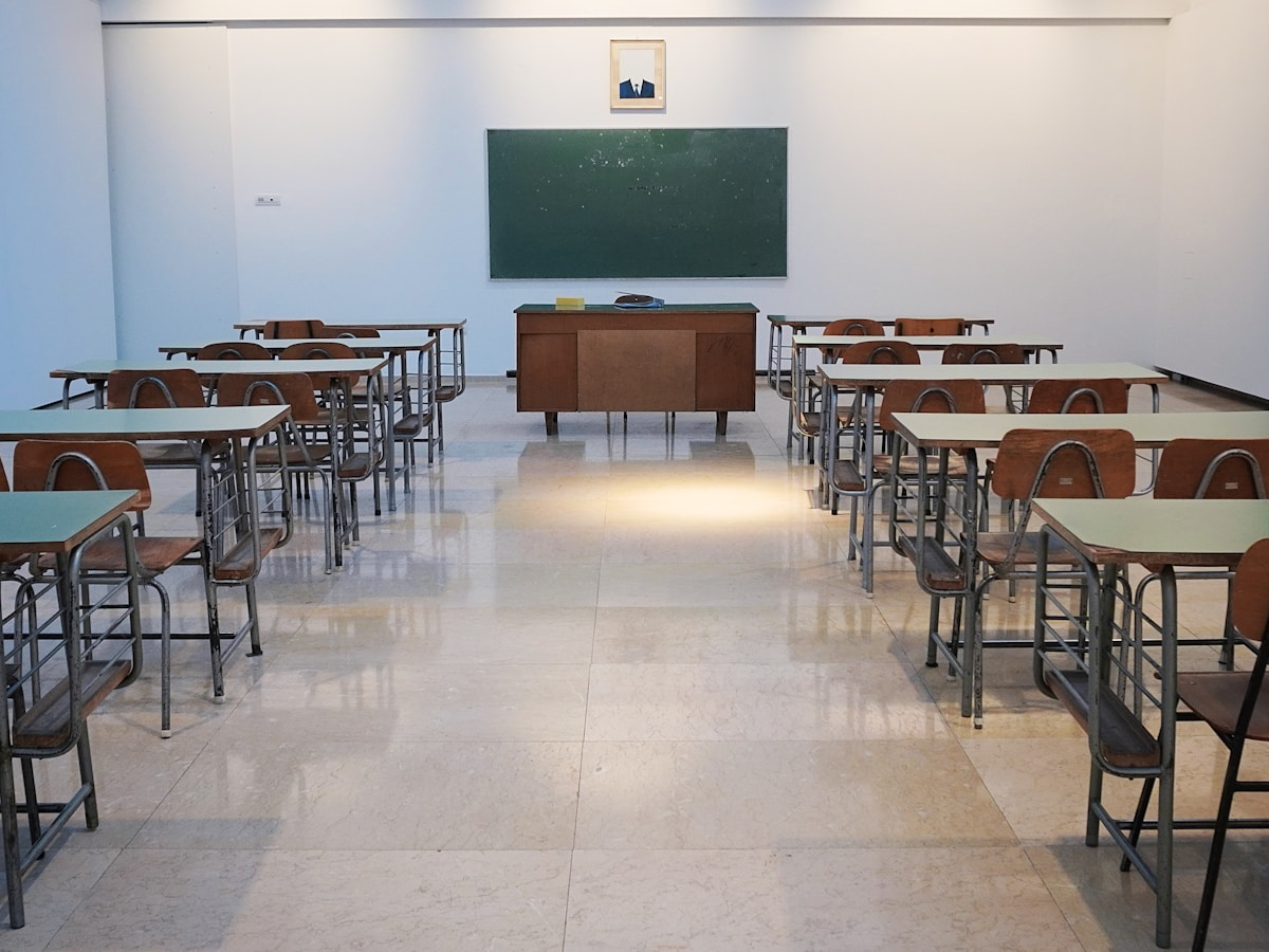 Aulas luminosas y equipadas